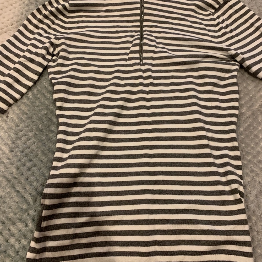 Sweater - Picture 2 of 3